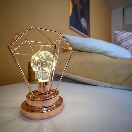 Appartement Tout Equipe Terrasse Et Parking Prive マルセイユ エクステリア 写真
