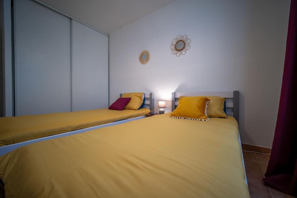 Appartement Tout Equipe Terrasse Et Parking Prive マルセイユ エクステリア 写真