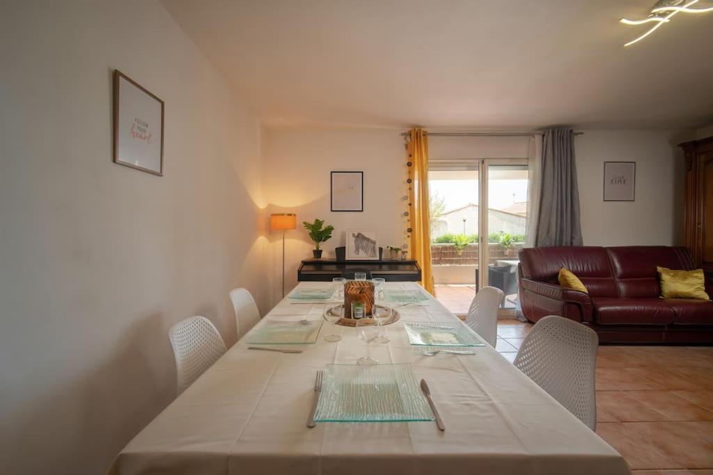 Appartement Tout Equipe Terrasse Et Parking Prive マルセイユ エクステリア 写真